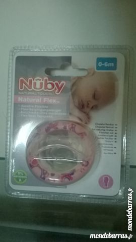 N�by Sucette Natural Flex NEUVE forme Cerise 2 Ved�ne (84)