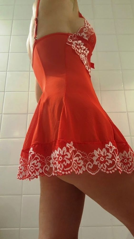 Nuisette en dentelle rouge 17 Toulouse (31)