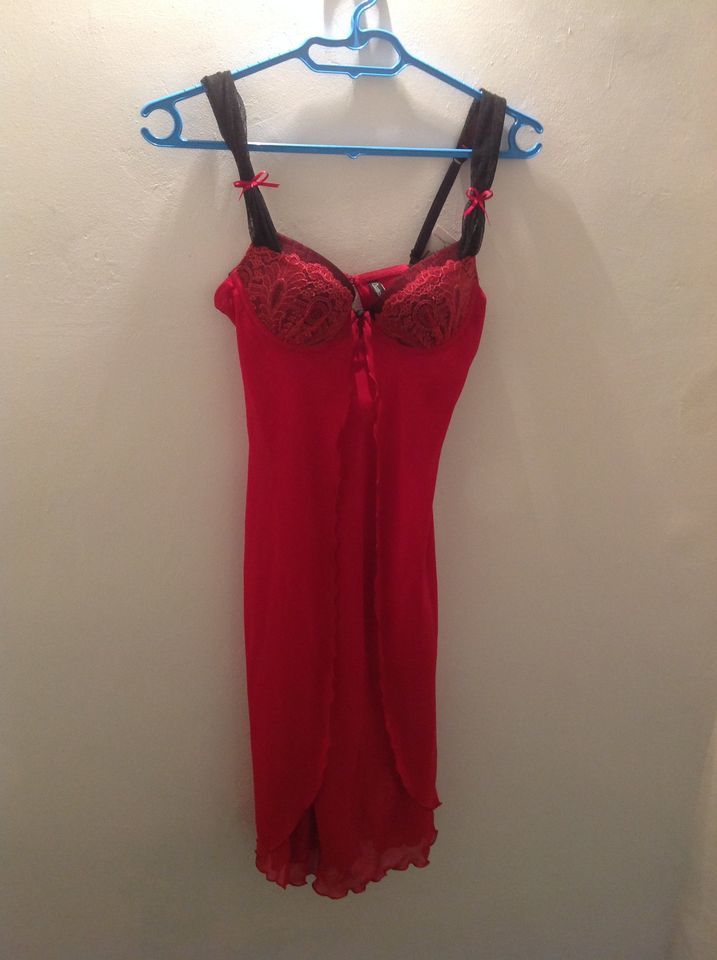 Nuisette rouge CHANTELLE neuf. 55 Lyon 2 (69)
