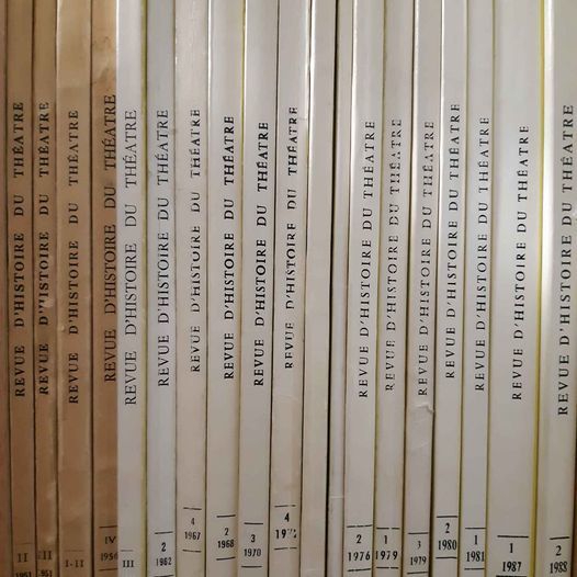 26 numéros de la Revue d'Histoire du Théâtre, de 1951 à 2015 200 Asnières-sur-Seine (92)