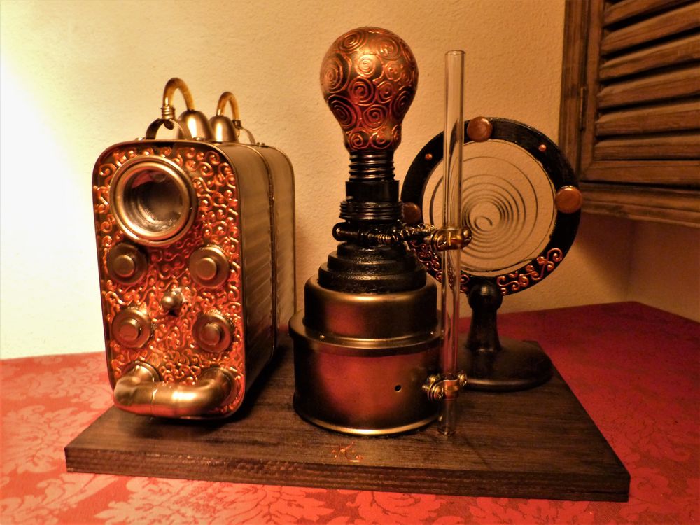 Objet de Curiosit�  ELECTRICITY FACTORY XIX  Steampunk 70 Mont-de-Marsan (40)