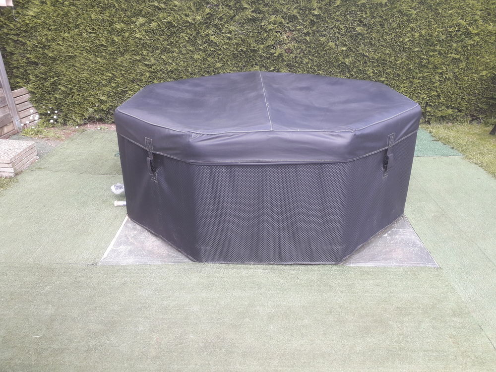 SPA OCTOPUS 550 Landevieille (85)