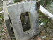 oeil de boeuf en pierre 280 Savigny-en-Revermont (71)
