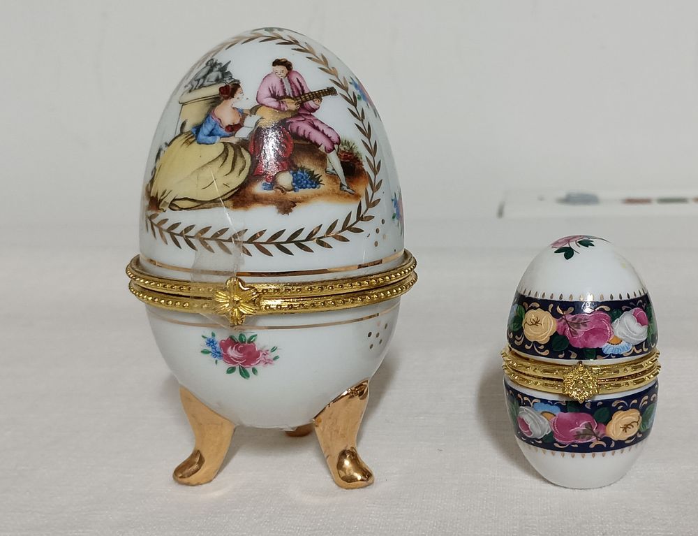 2 oeufs type Faberg� bo�te � bijoux ou collection d�coration 17 Chauriat (63)