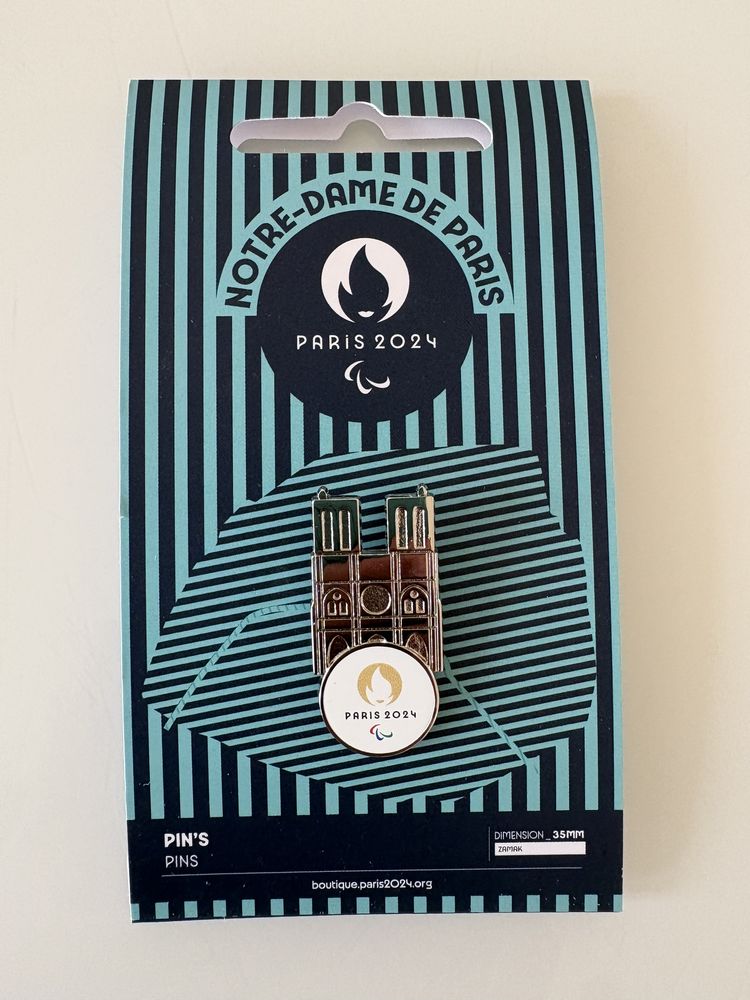 Pin's officiel JO Paris 2024 - Hommage exclusif � Notre-Dame 9 Bordeaux (33)