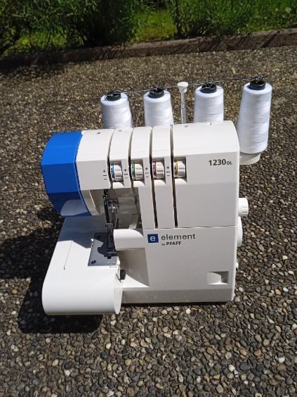 Offre int�ressante surjeteuse Pfaff 150 Fellering (68)