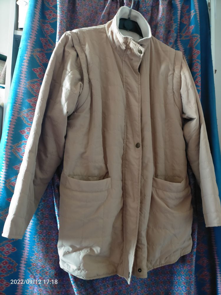 Offre veste matelass�e beige avec manches dezippables 14 Villeneuve-d'Ascq (59)