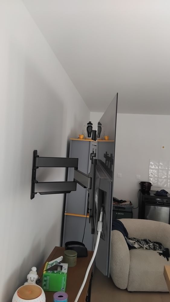 Tv OLED LG55C9 + support mural 480 Chelles (77)