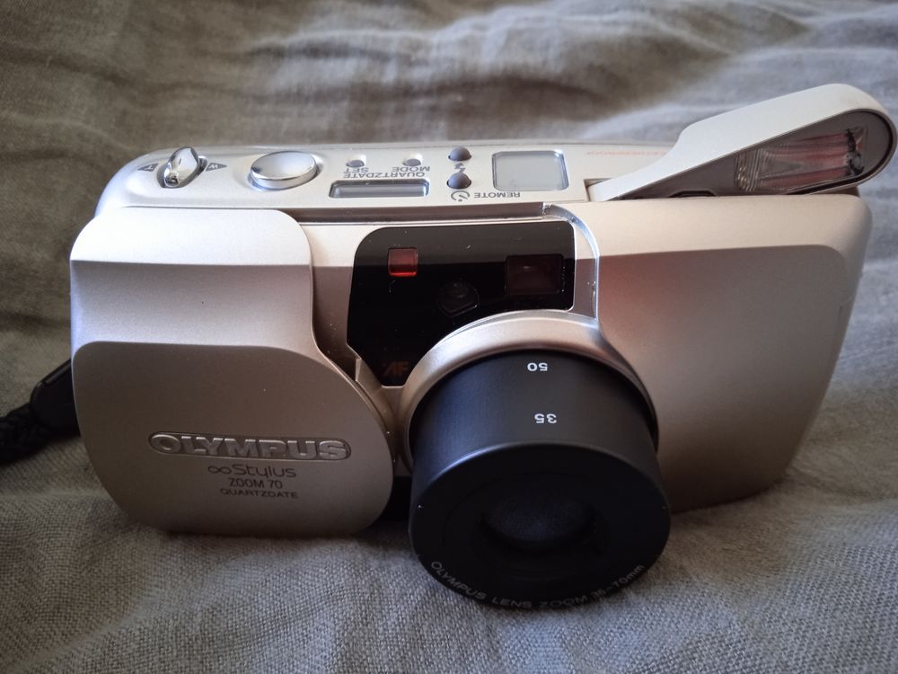 Olympus mju Zoom 70 (Stylus) Quartzdate - �TAT COLLECTION - 145 Paris 5 (75)
