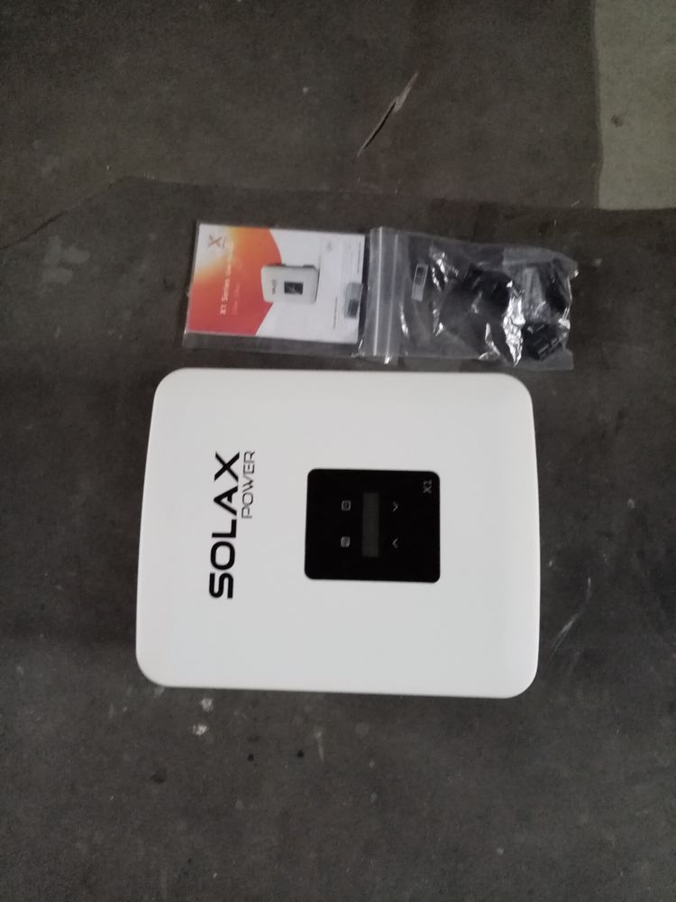 Onduleur photovoltaique 2,5kw 300 Saint-Pierre-du-Champ (43)