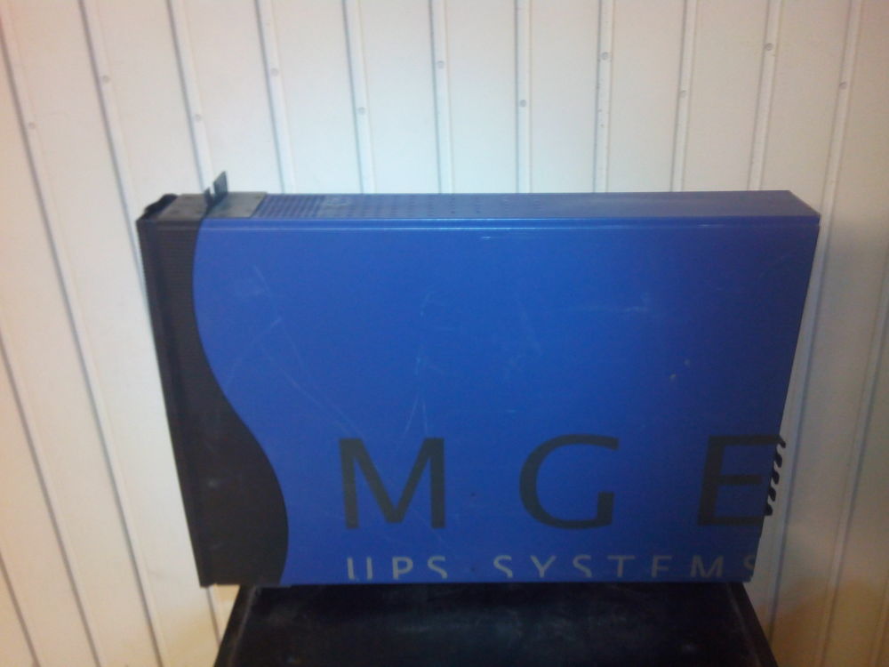 Onduleur rackable MGE Pulsar 3000 (sans batteries) PRO 170 Massy (91)