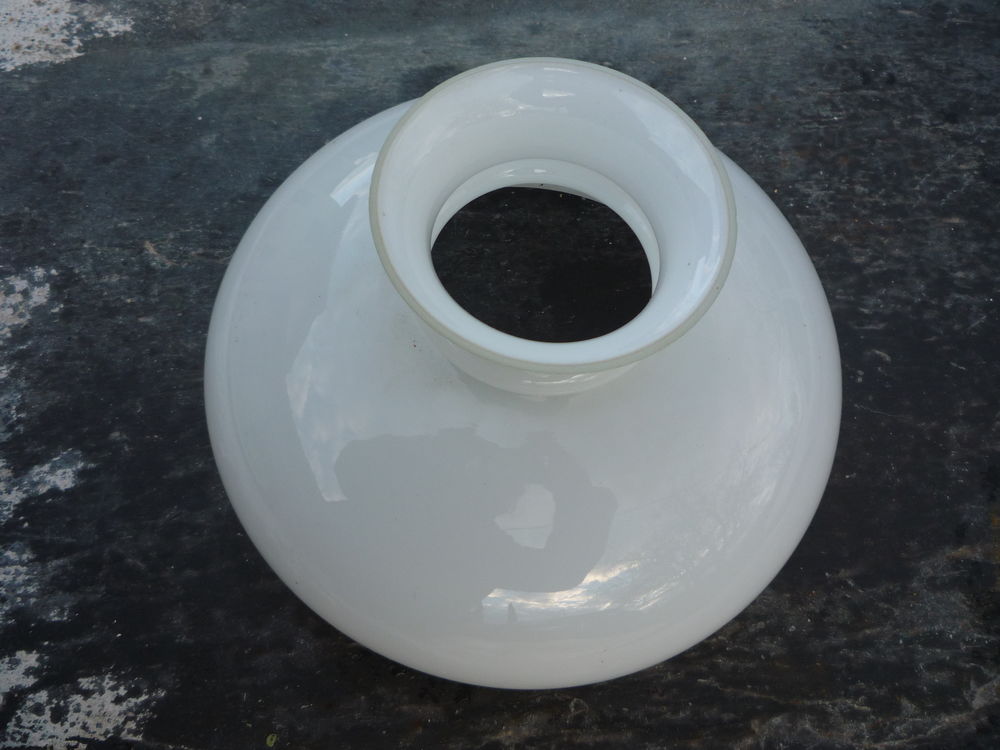 Opaline de lustre
25 Castres (81)