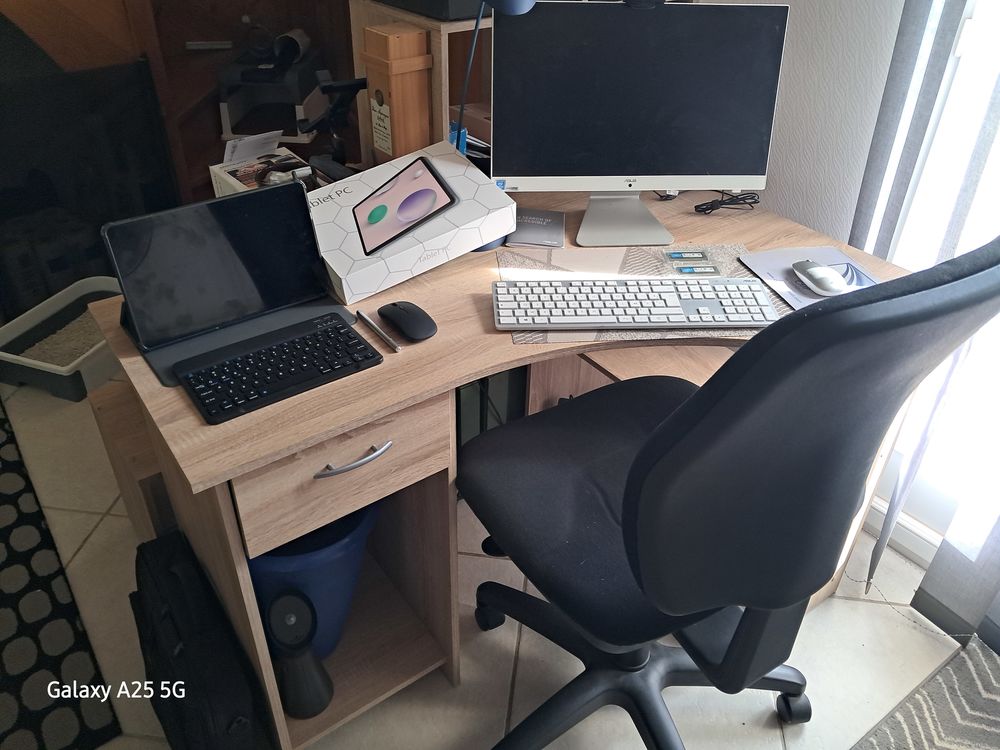 Ordinateur ASUS TT1 DESKTOP-VAG71 + BUREAU + FAUTEUIL. 400 R�clainville (28)