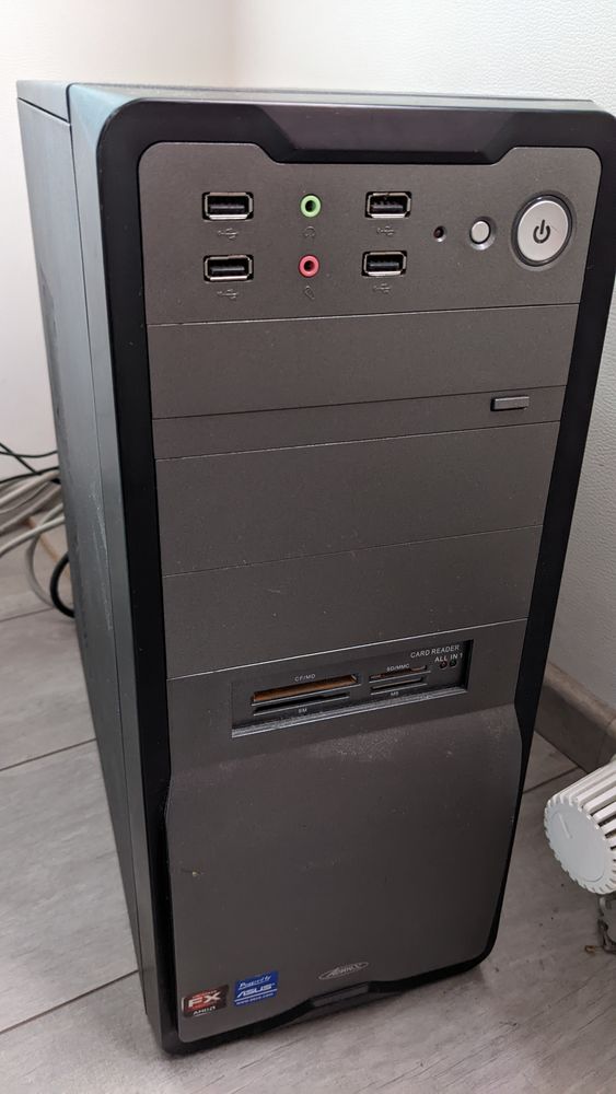 Ordinateur ASUS � SAISIR 150 Saint-Christophe-du-Bois (49)