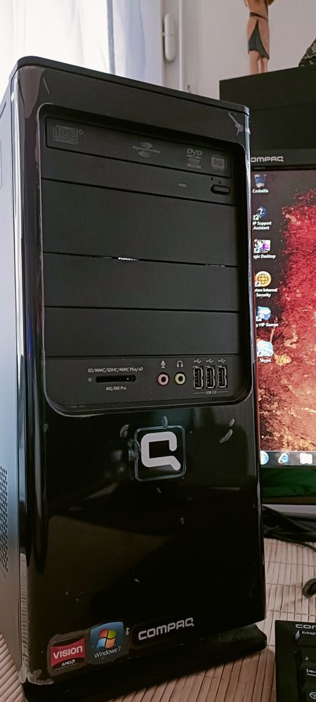 ordinateur de bureau Compaq, Windows 7 80 Villers-Cotter�ts (02)