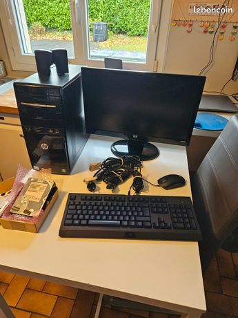 Ordinateur de bureau entier 89 Tr�gueux (22)