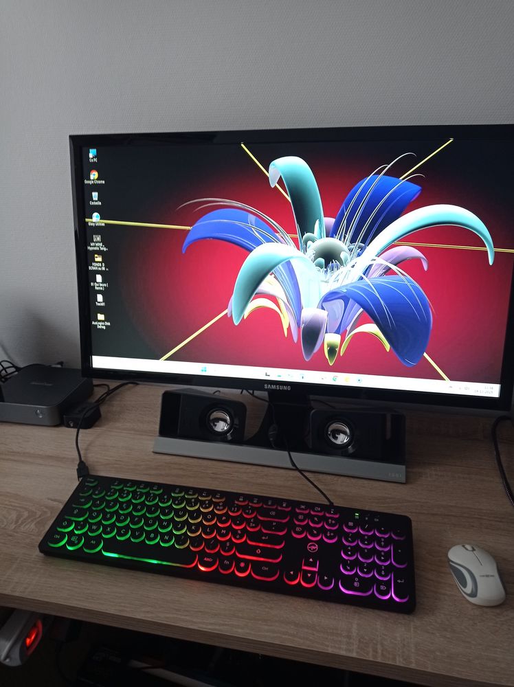 ORDINATEUR COMPLET ECRAN 28 POUCES 300 Plancher-les-Mines (70)