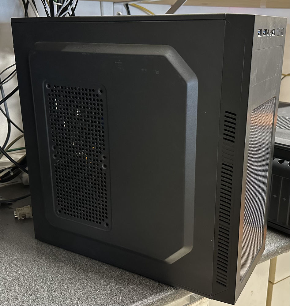 Ordinateur fixe bureautique comme neuf 110 Saint-Andr� (97)