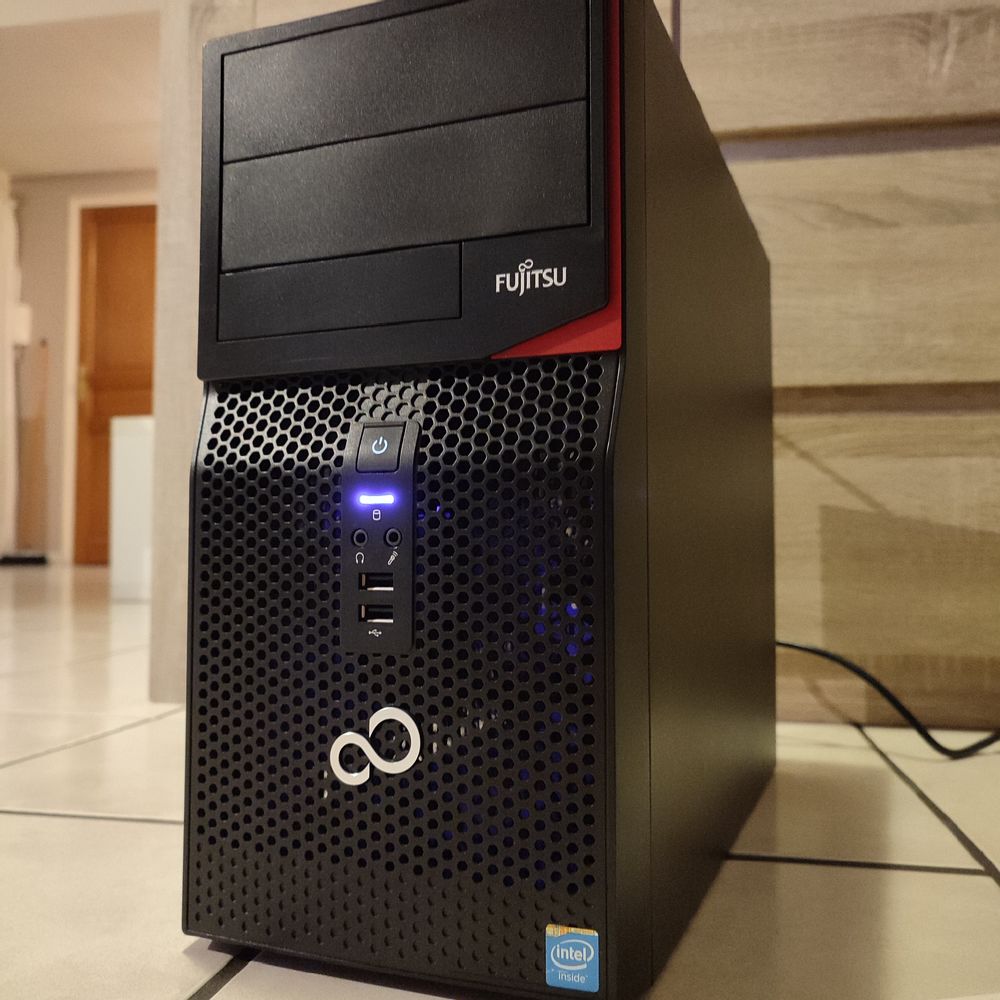 Pc Ordinateur Fujitsu Windows 11 bureau 95 Le Bourget (93)