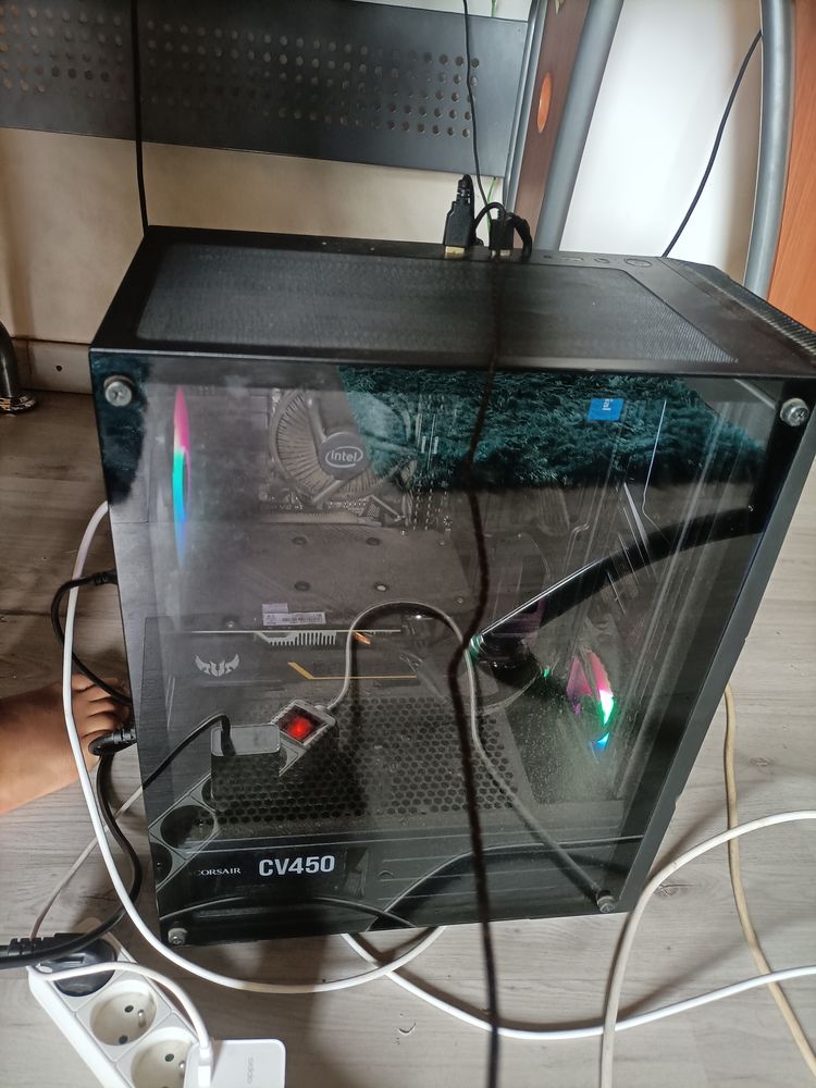 Ordinateur gaming + set up ( �cran, souris, clavier ) 1000 La Possession (97)