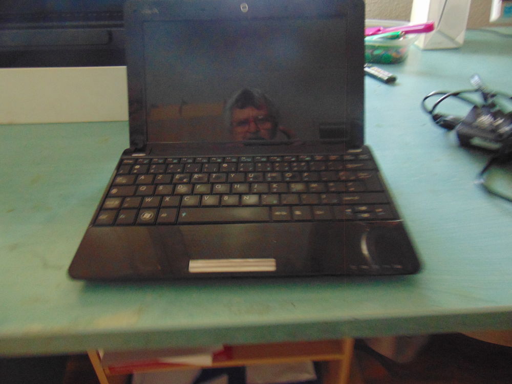 ordinateur petit avec chargeur 50 Villers-Saint-Paul (60)