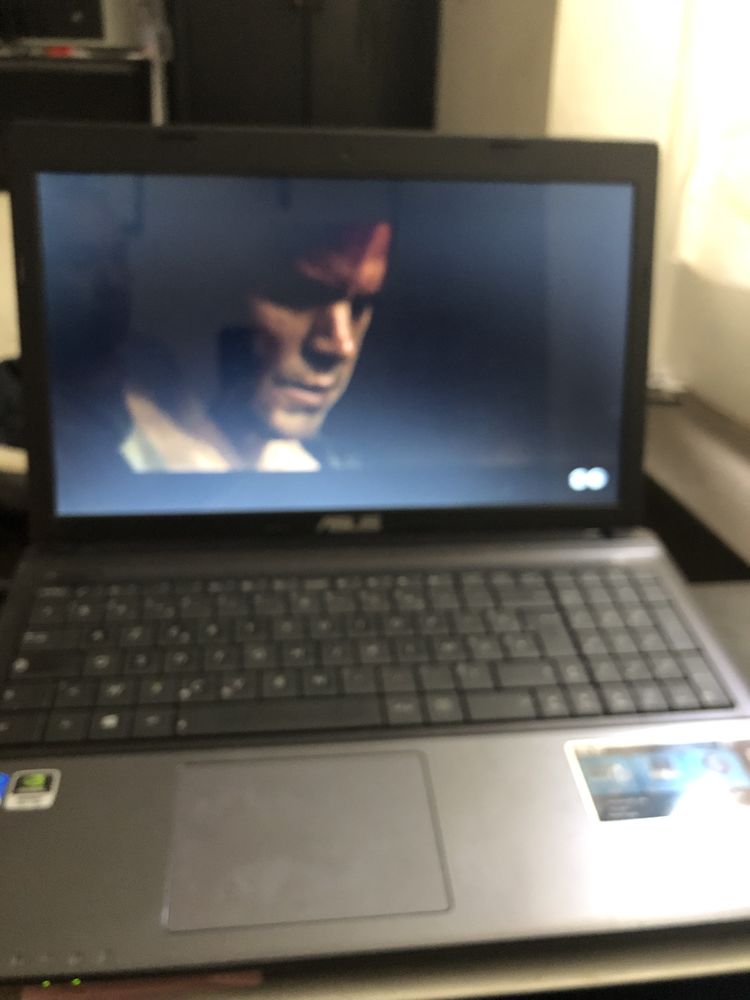 ordinateur portable asus 100 La Roquebrussanne (83)