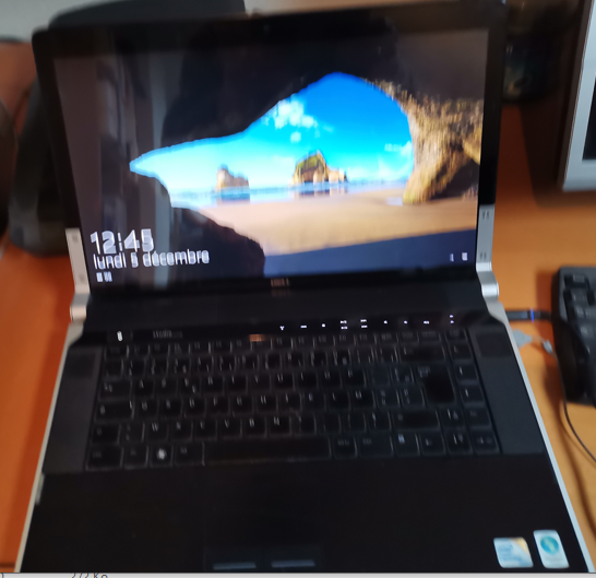 ordinateur portable DELL studio-XPS 250 Villiers-Saint-Fr�deric (78)