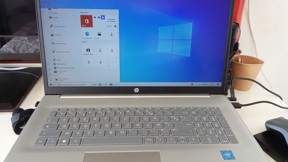 Ordinateur portable HP laptop 17 CN 0018 NF 2024 220 Fr�jus (83)