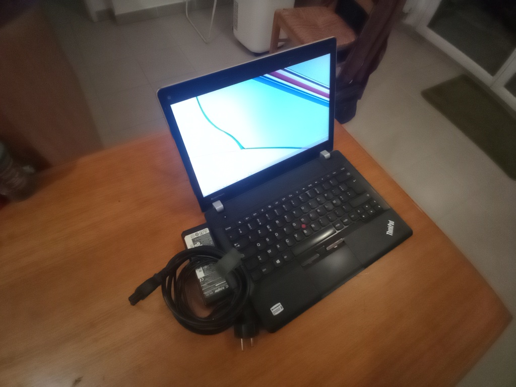 Ordinateur portable Lenovo ThinkPad avec chargeur 150 Montfavet (84)