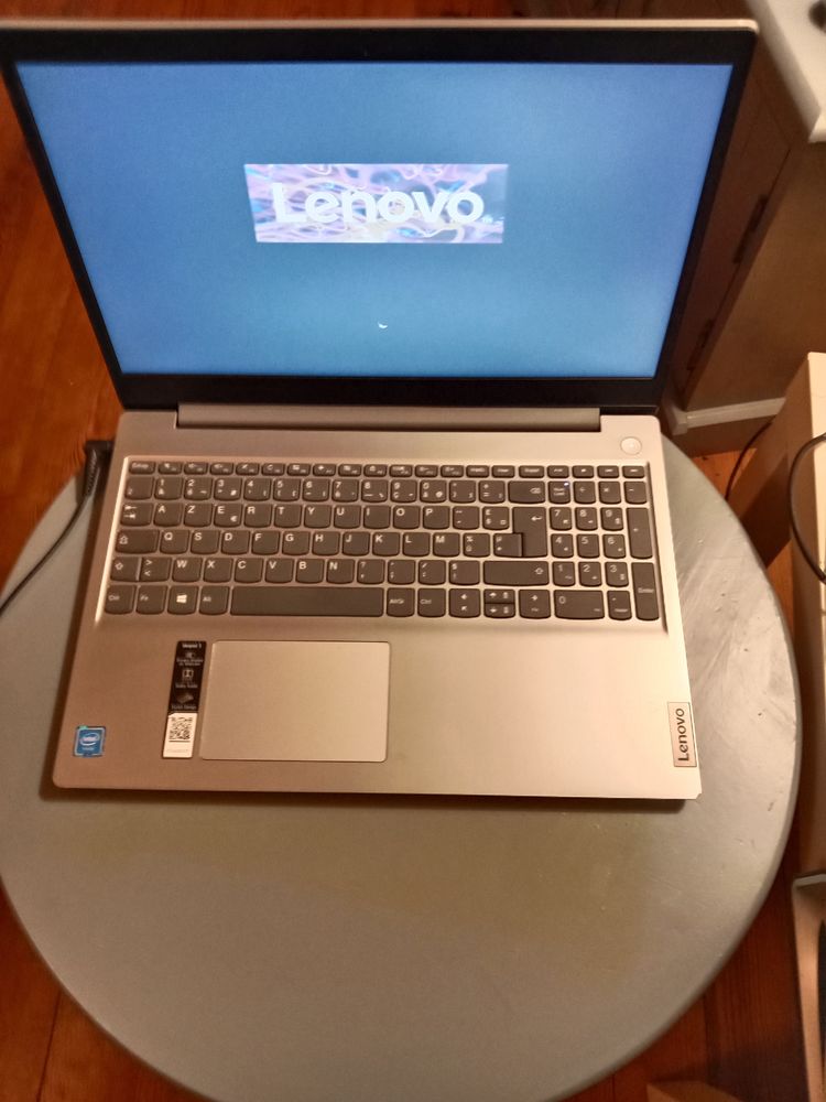 ORDINATEUR PORTABLE LE NOVO 130 Saint-Laurent-sur-Mer (14)