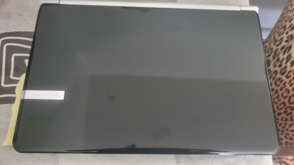 Ordinateur Portable Parckard Bell 450 Valr�as (84)