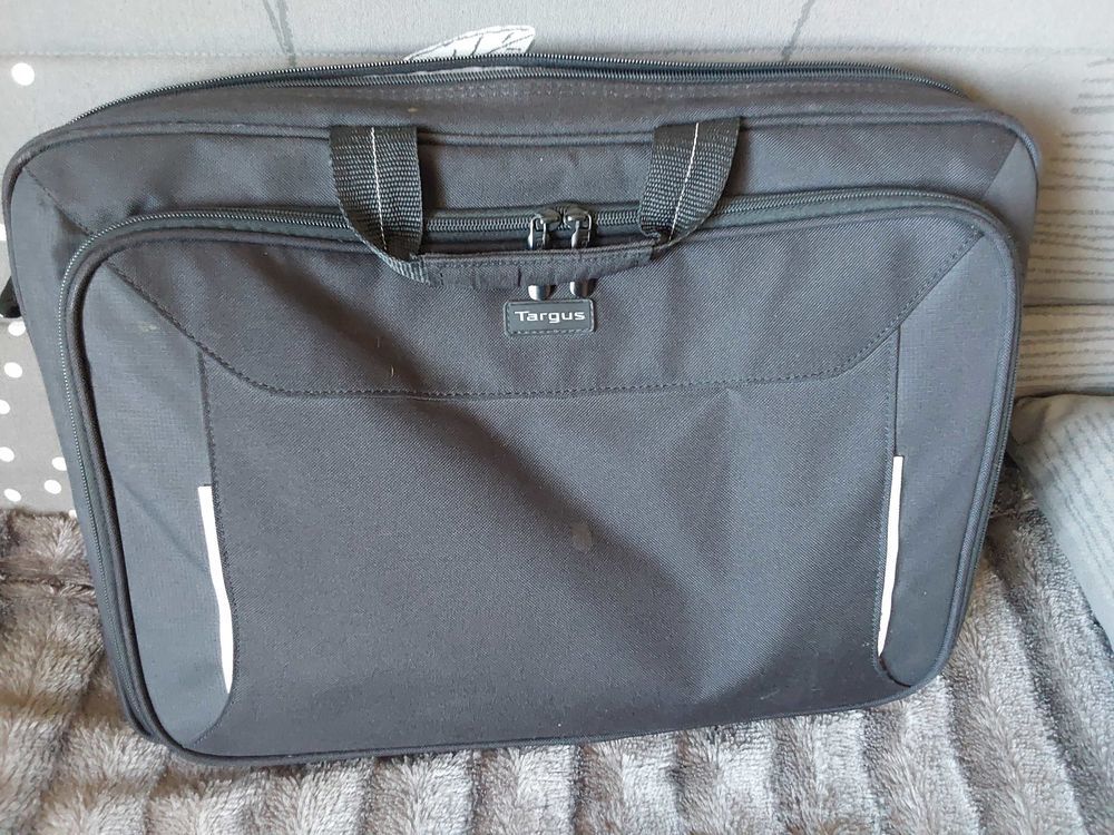 ordinateur portable 17 pouces 99 Saintes (17)