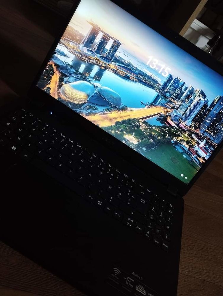 Ordinateur portable 300 Marcoussis (91)