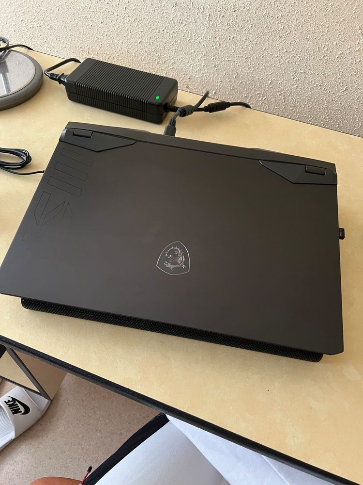 Ordinateur portable msi 2500 Prunay-en-Yvelines (78)