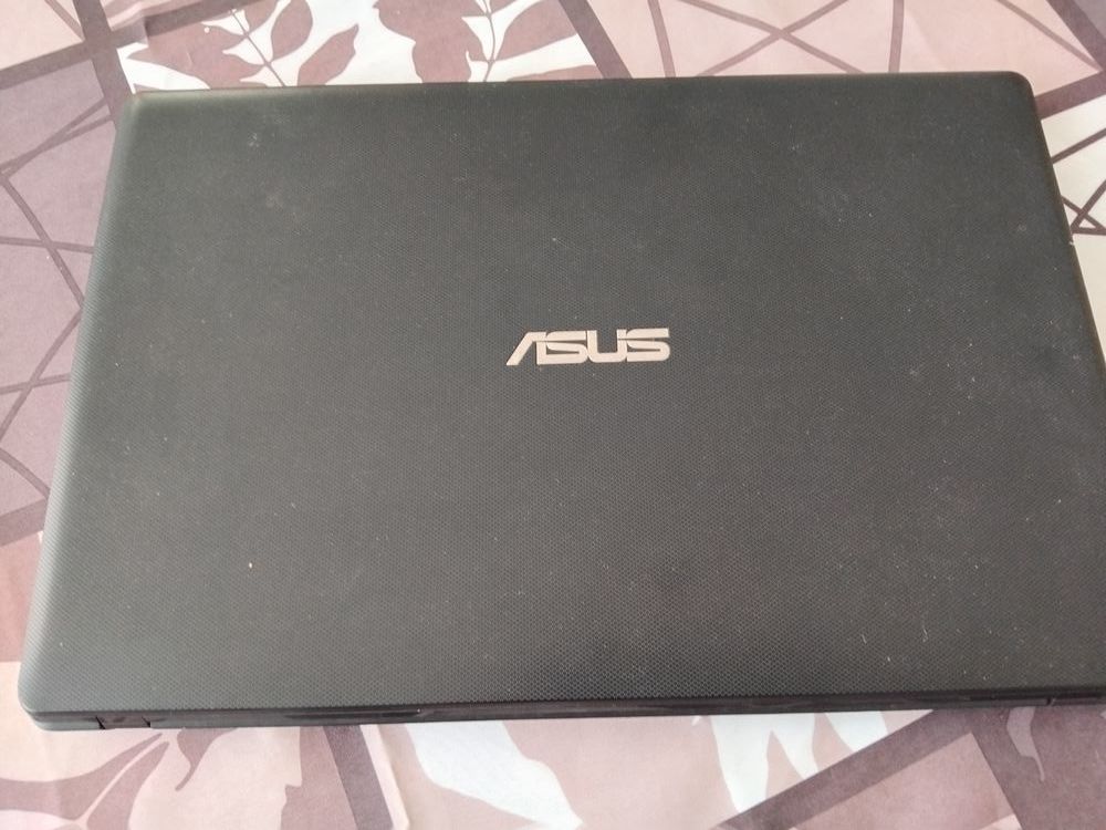 ORDINATEUR PORTABLE 100 Tonnay-Charente (17)