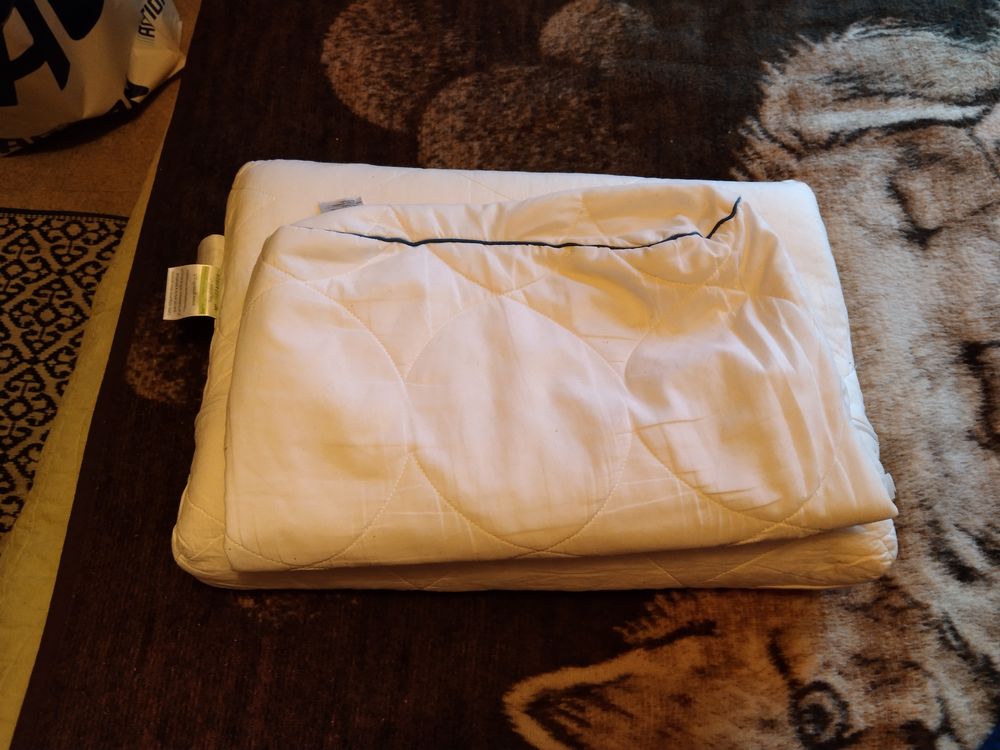 Oreiller amemoire de. Forme 10 Montceau-les-Mines (71)