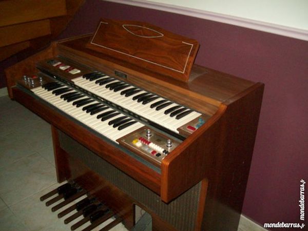 Orgue en �tat de marche 110 Pontorson (50)