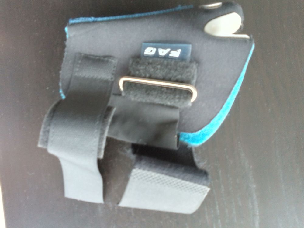 Orthese pouce gauche 15 Mennecy (91)