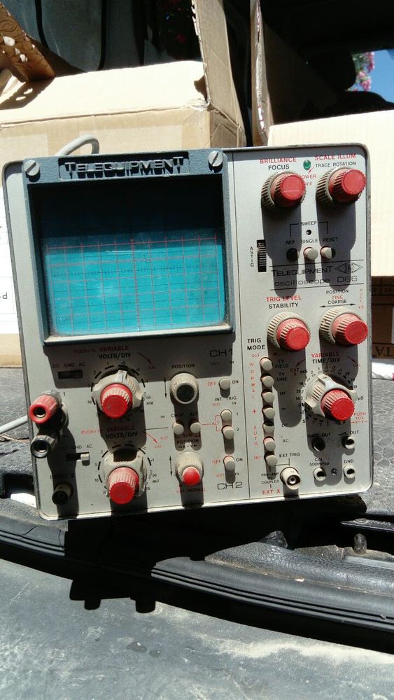Oscilloscope professionnel 100 Les Issambres (83)
