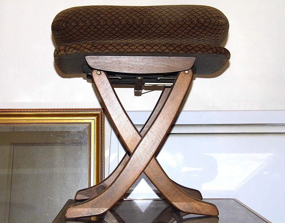 Ottoman repose pieds ann�es 80 chaise tabouret meuble pouf 30 Dunkerque (59)