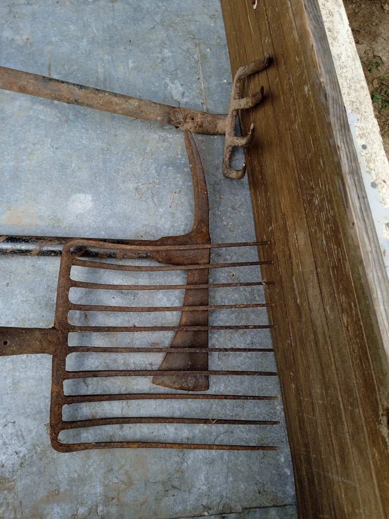 outil a main 45 Bussi�re-Galant (87)