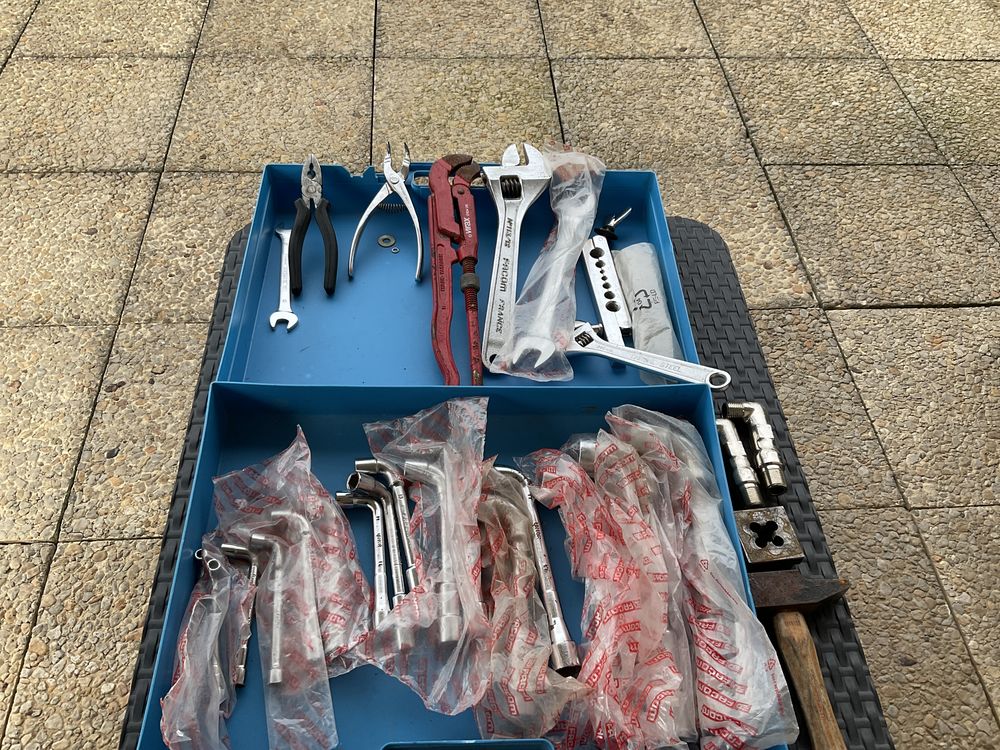 Outillage divers cl� � molette Facom. Num�ro 113 12 cl�s 1 Saint-Gratien (95)