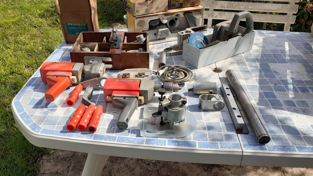 outillage Peugeot 50 Thise (25)