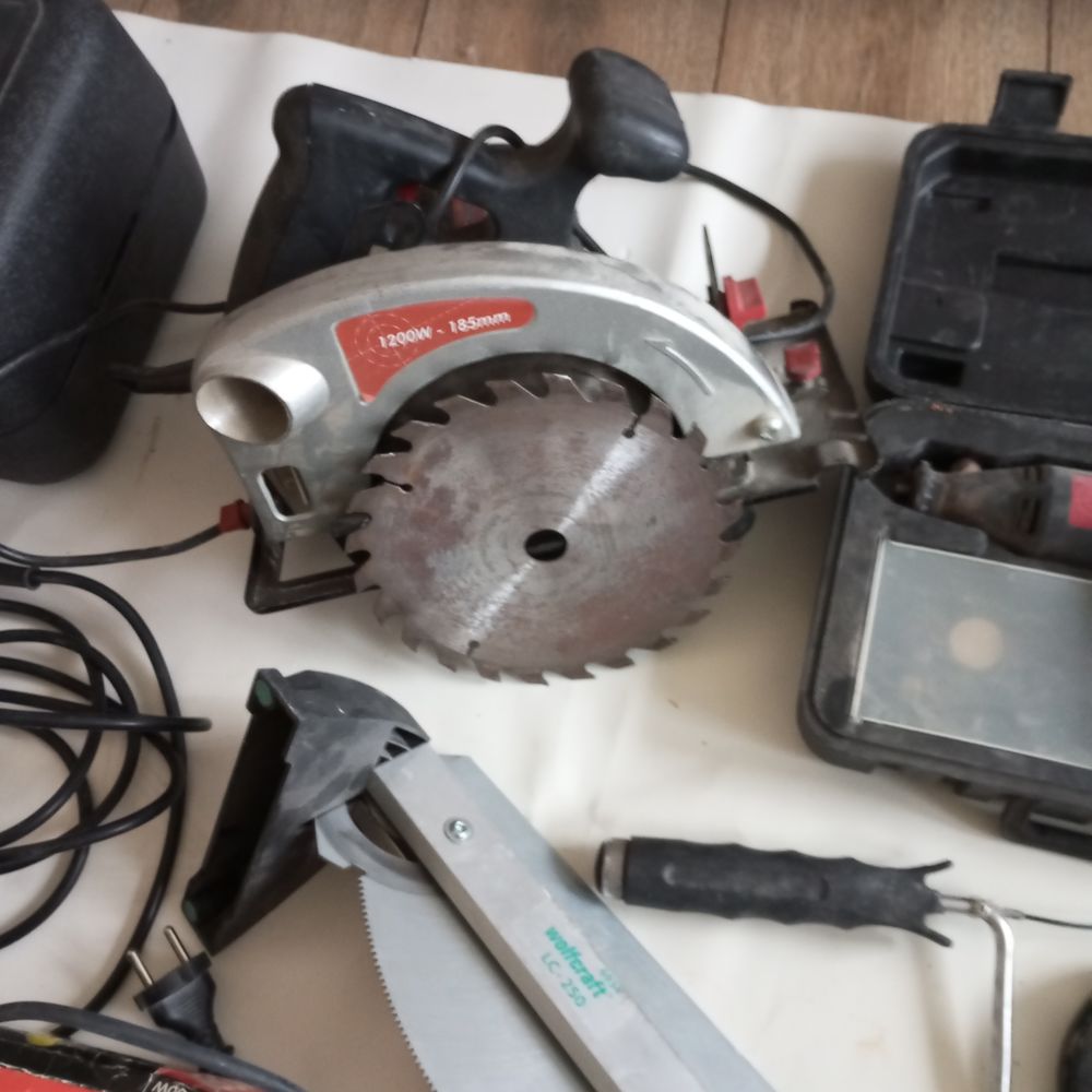 lot outillage 50 �chirolles (38)