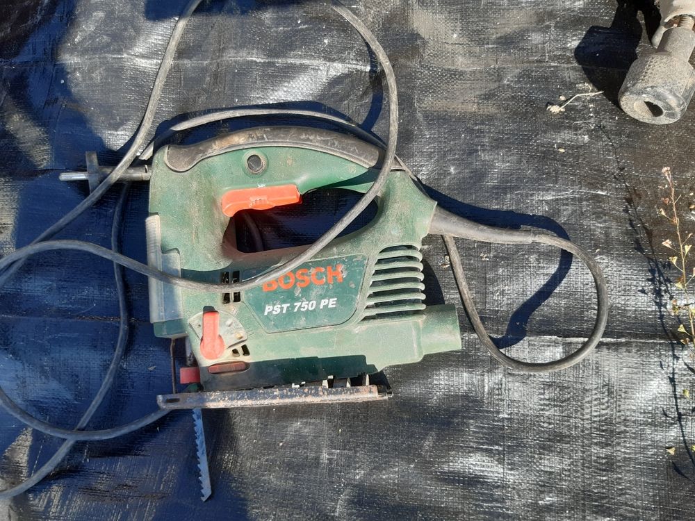 outillages 0 Saint-Denis-de-Pile (33)