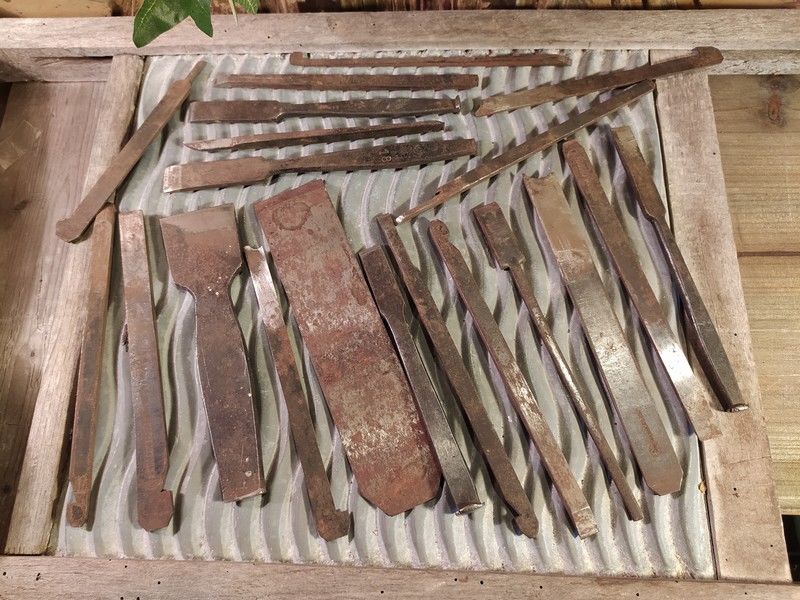 Outils Ciseaux � Bois et Lames de Rabots Peugeots 80 Loches (37)