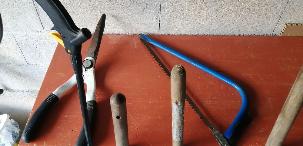1  lot de 5 outils de jardin 20 Belfort (90)