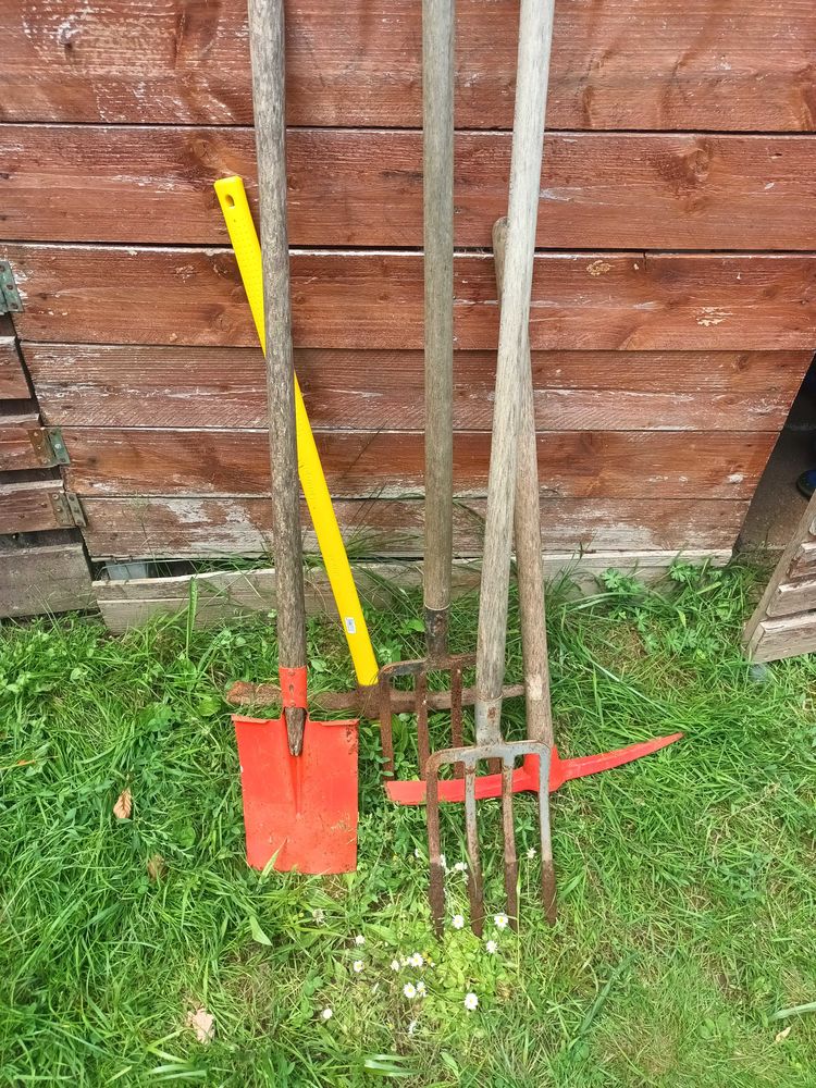 outils jardin 20 Pluvigner (56)