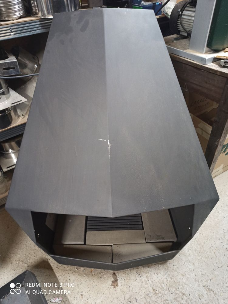 1 FEU-OUVERT ou BBQ Barbecue Acier Corton marque DON-BAR 600 �couviez (55)