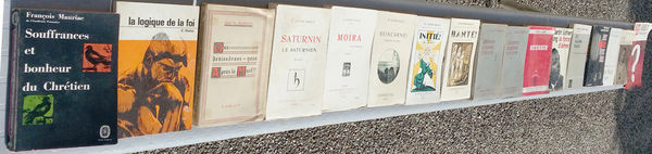 17 ouvrages religieux, anciens et actuels 89 Saint-Clair-sur-Galaure (38)